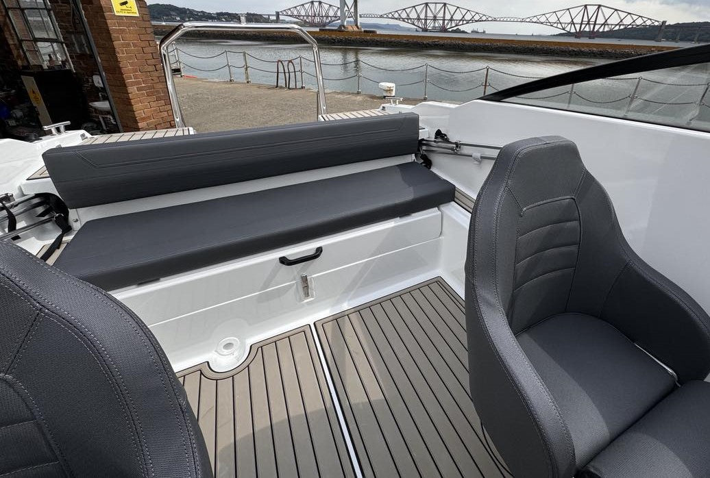 Yamarin 60DC Package