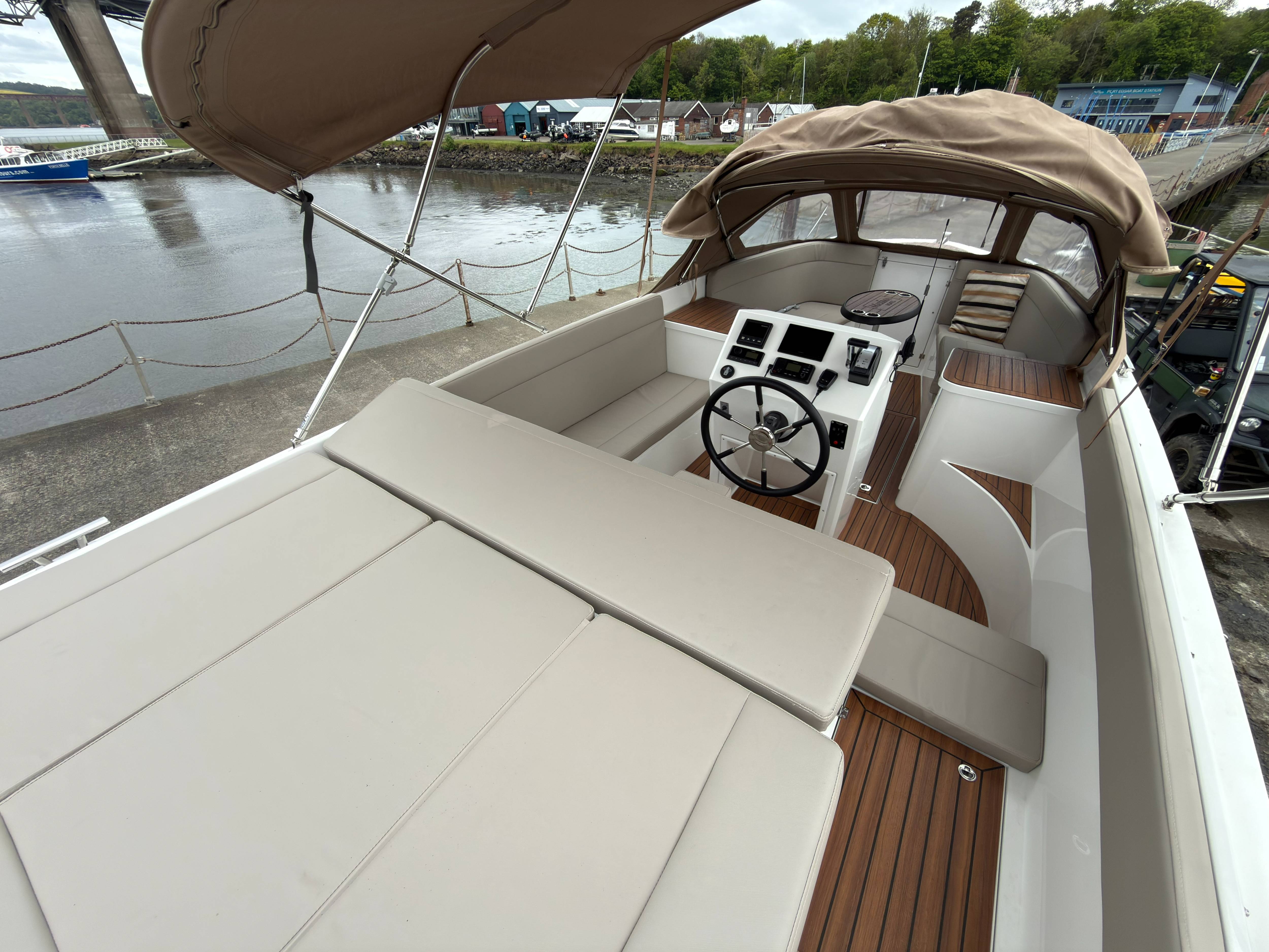 2023 Maxima 740 Offshore