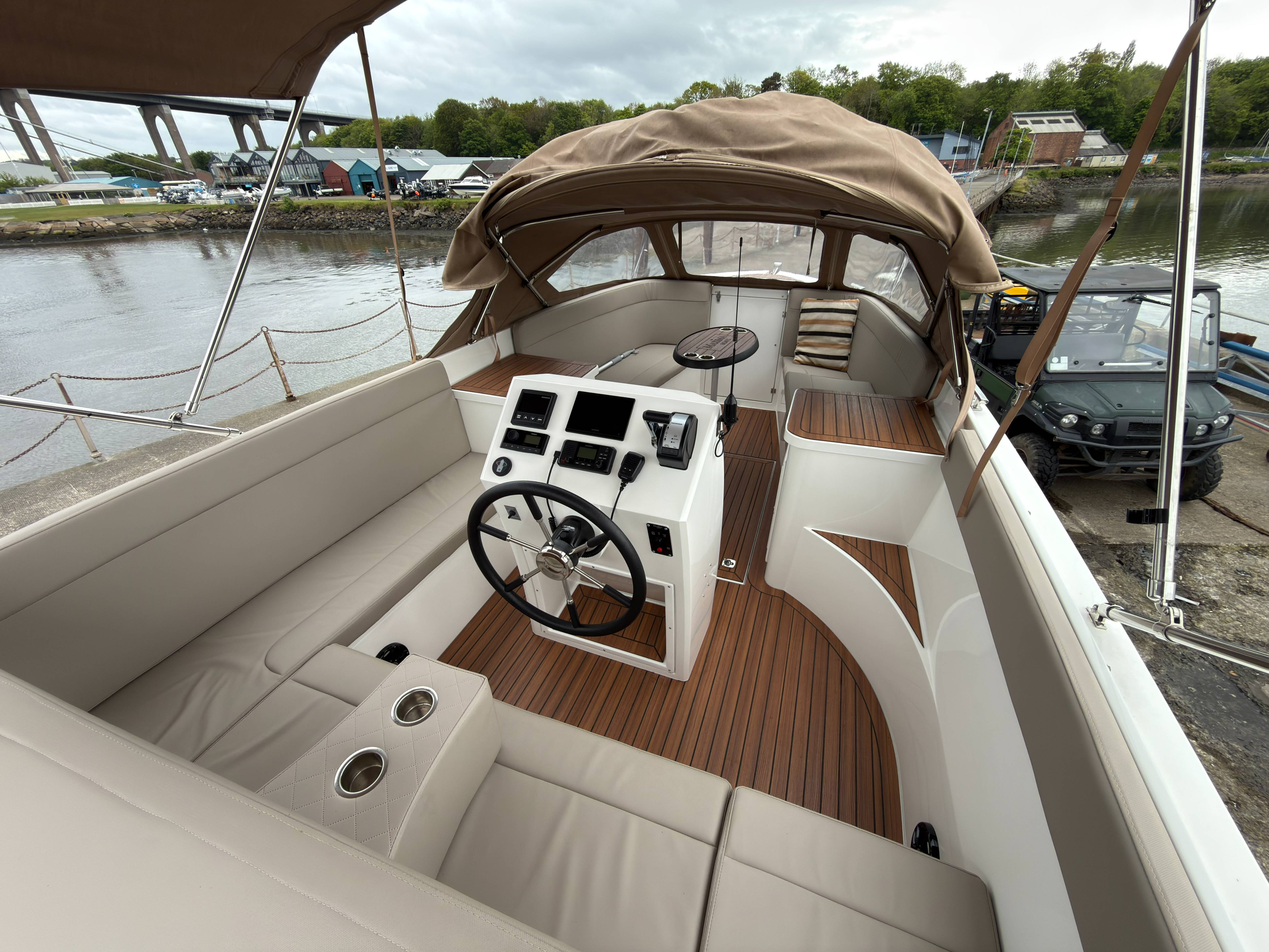 2023 Maxima 740 Offshore