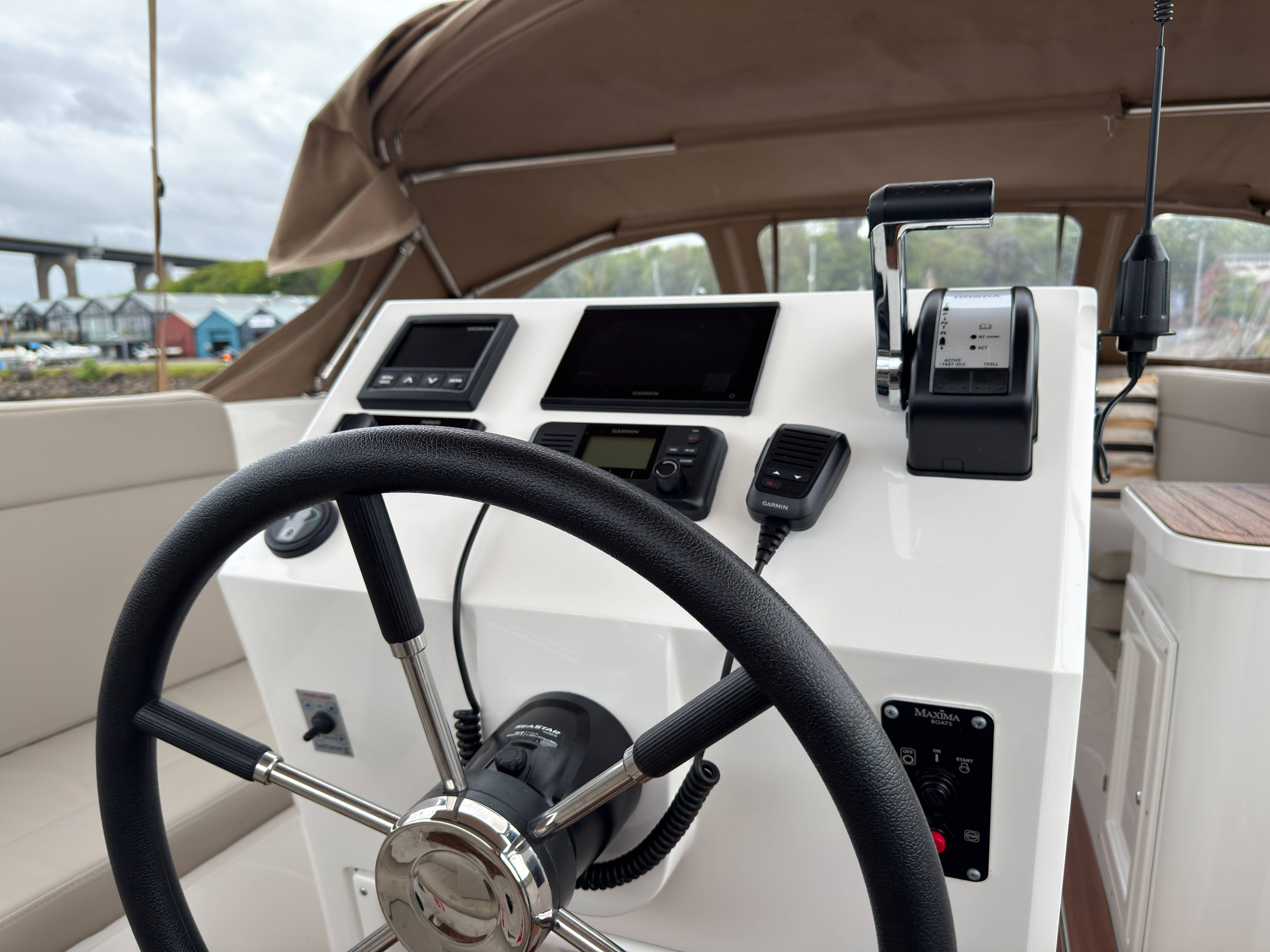 2023 Maxima 740 Offshore