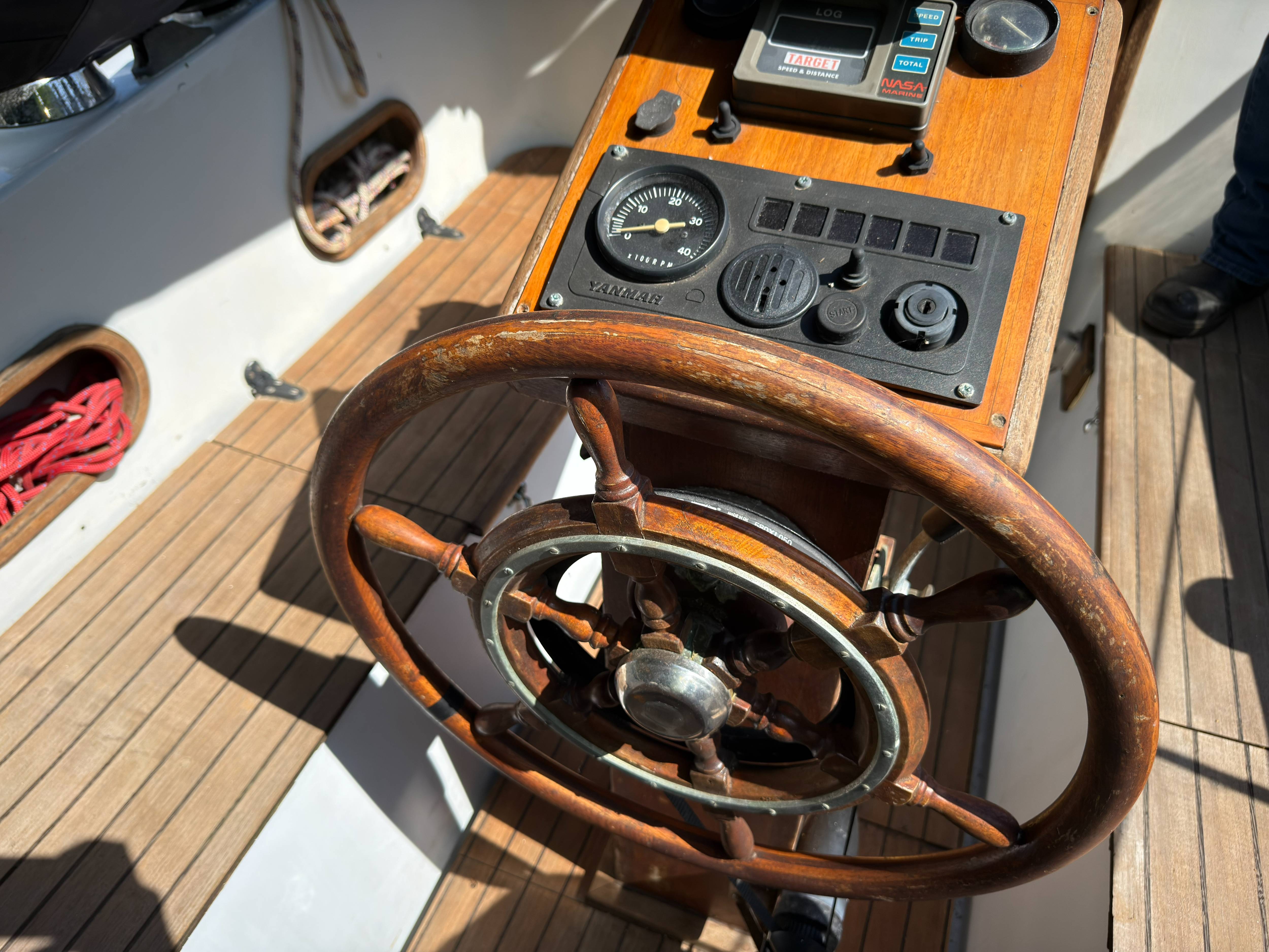 1979 Neptun 32