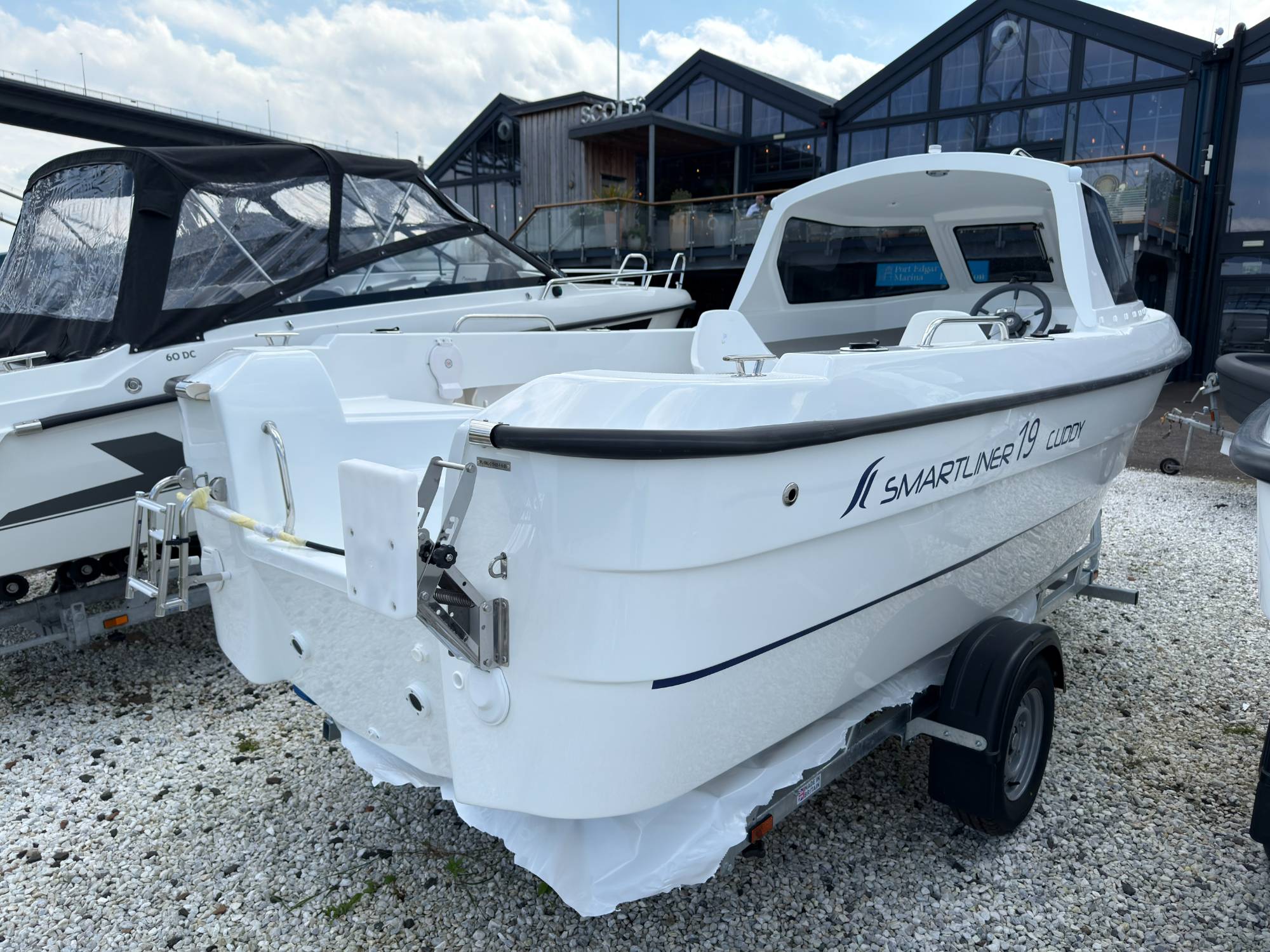 Smartliner Cuddy 19 Package
