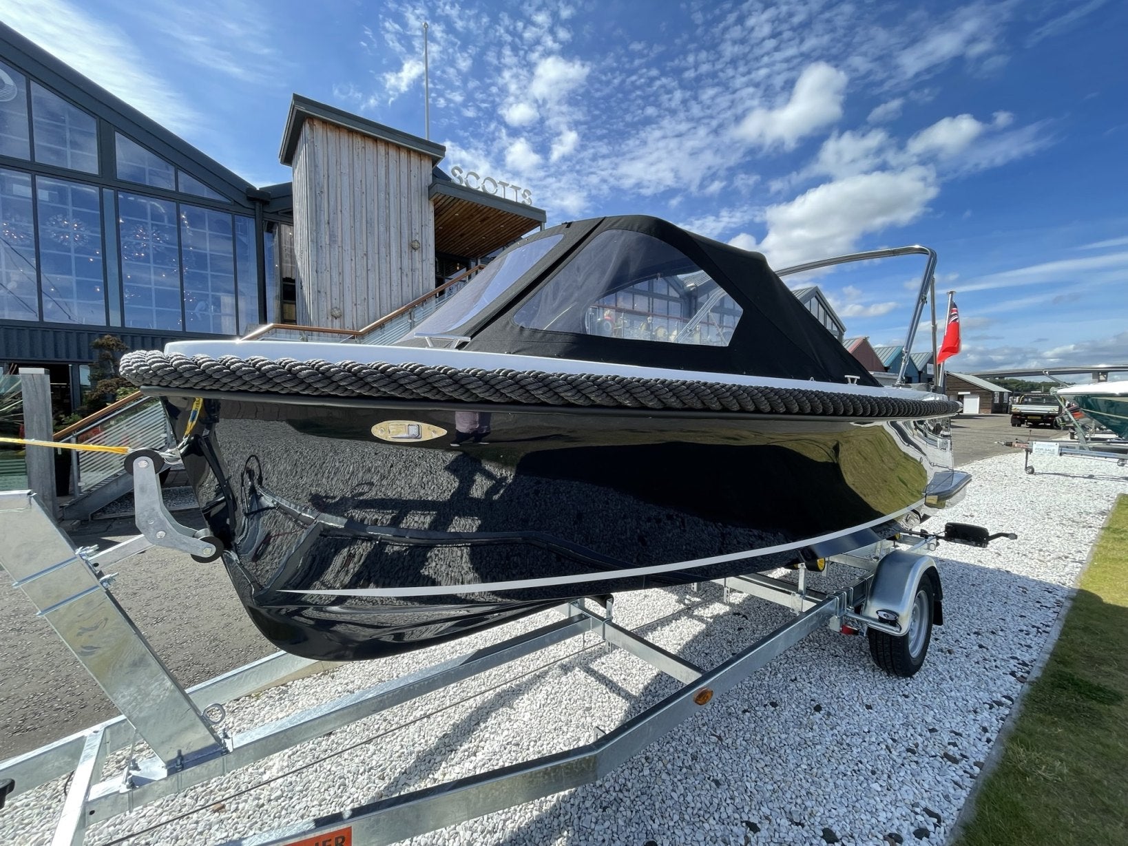 Maxima 600