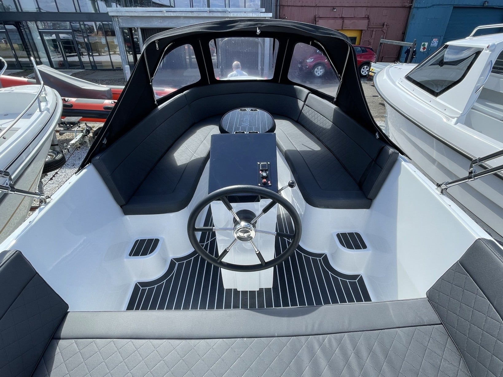 Maxima 600