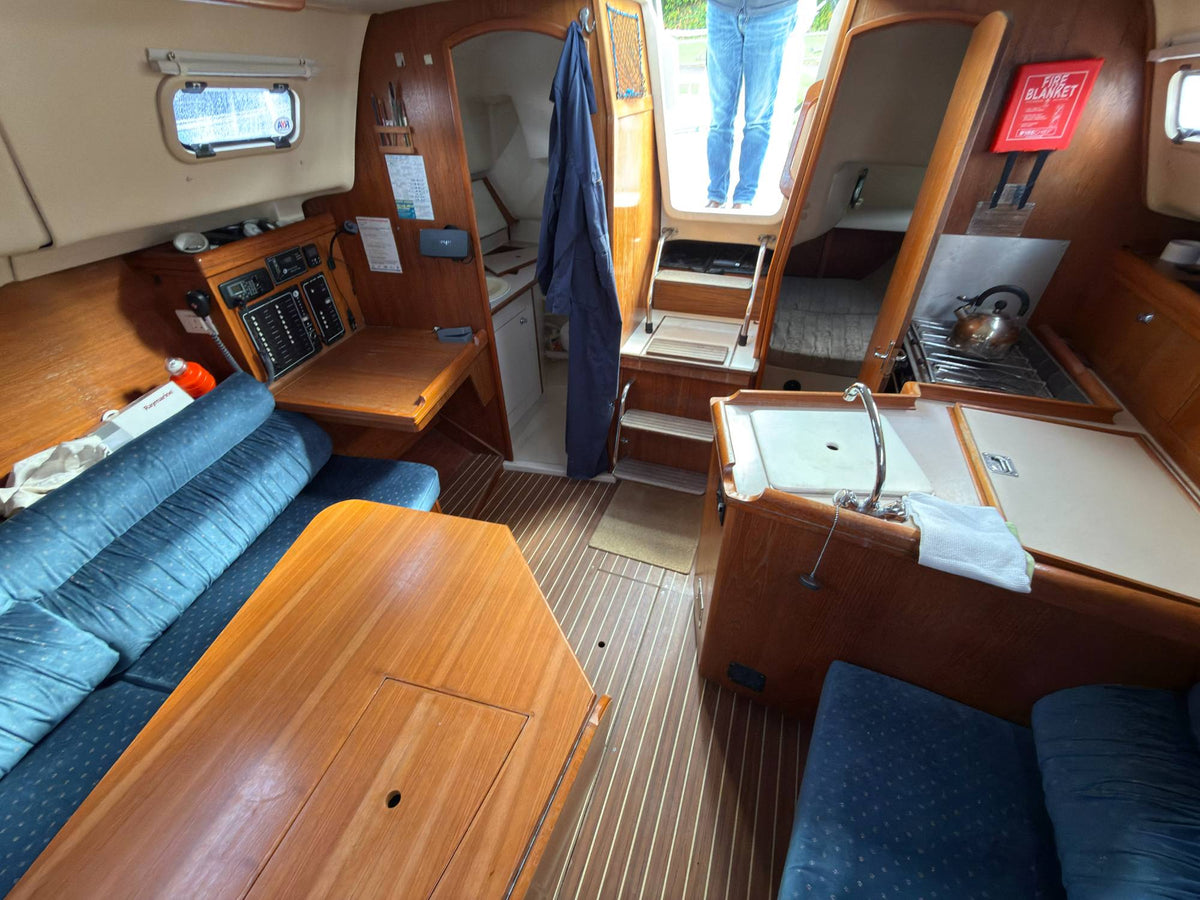 2002 Hunter Legend 306