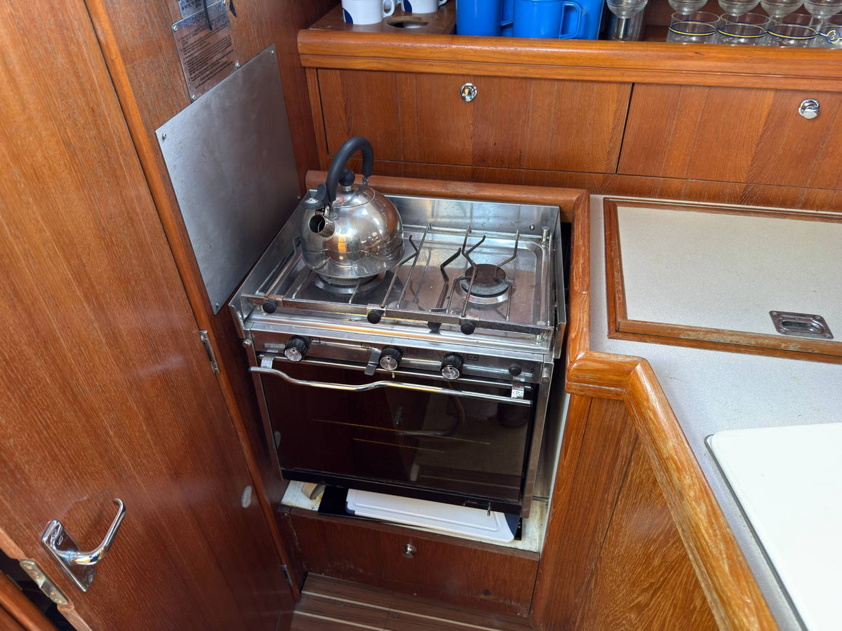 2002 Hunter Legend 306