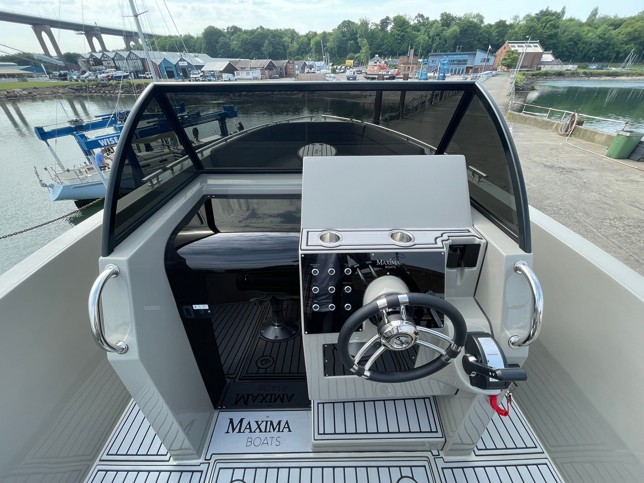 2025 Maxima 700 Sport Package